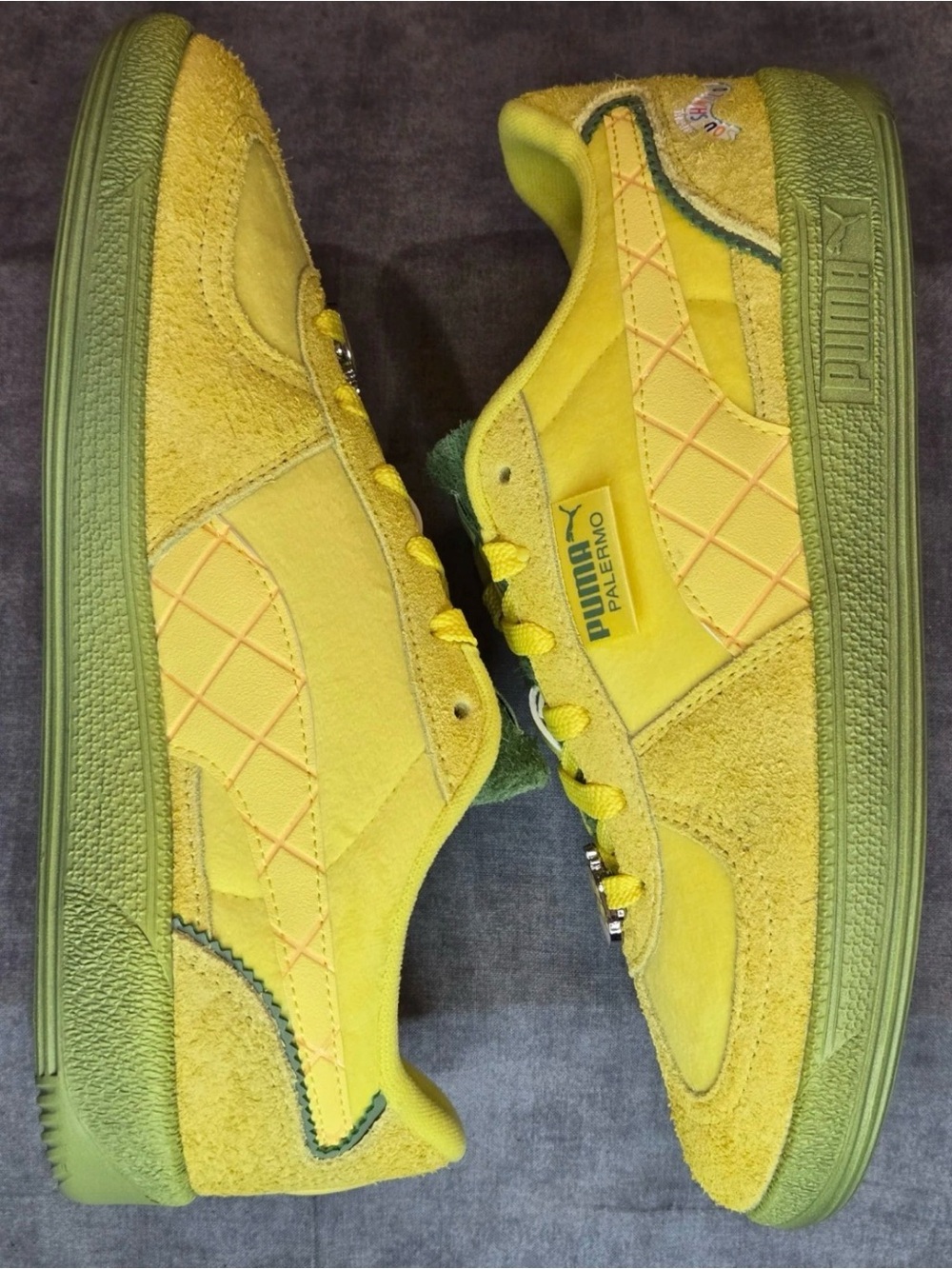 Puma Xsquishmallows Palermo Maui pineapple parakeet green talla 7 Women